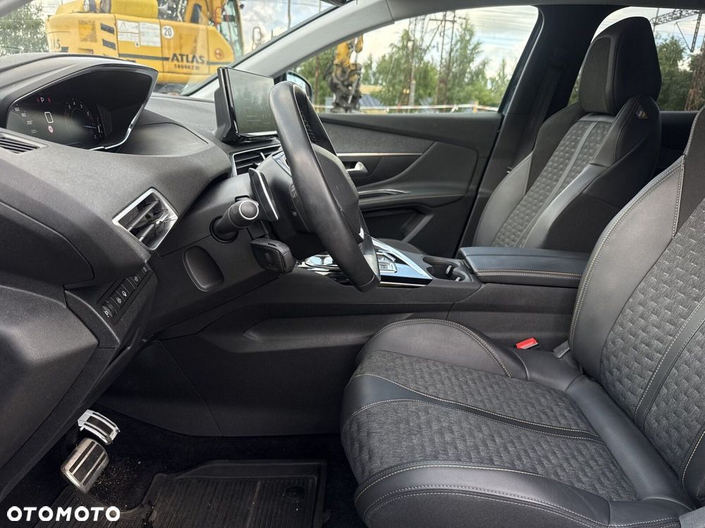 Peugeot 3008 - 11