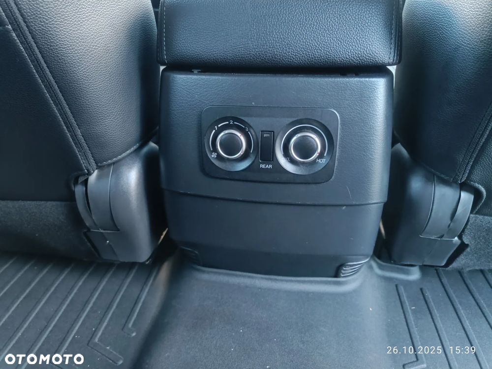 Mitsubishi Pajero - 29