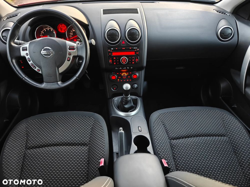 Nissan Qashqai - 12