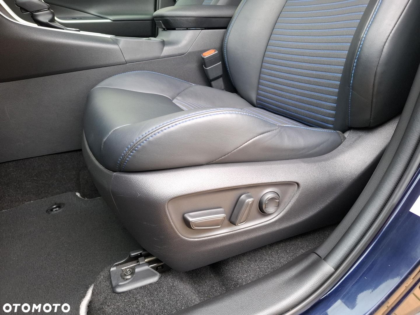 Toyota RAV4 2.5 Hybrid Selection 4x4 - 12