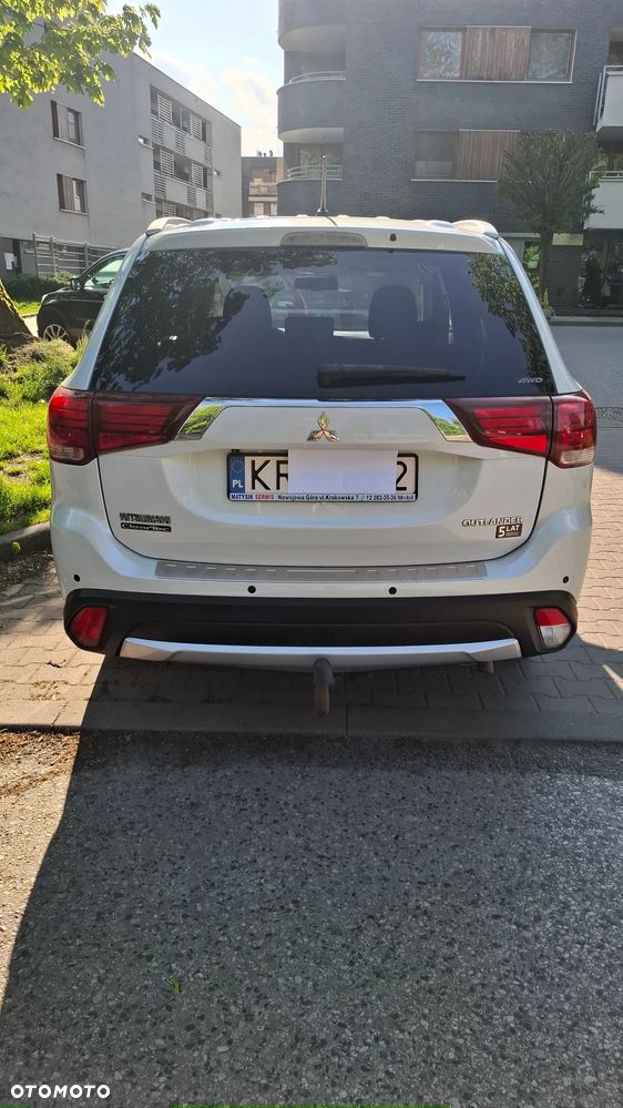 Mitsubishi Outlander 2.0 Intense + Navi 4WD CVT - 7