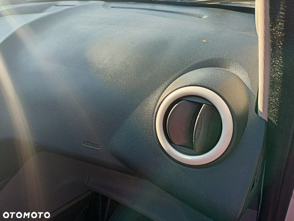 Ford KA - 24
