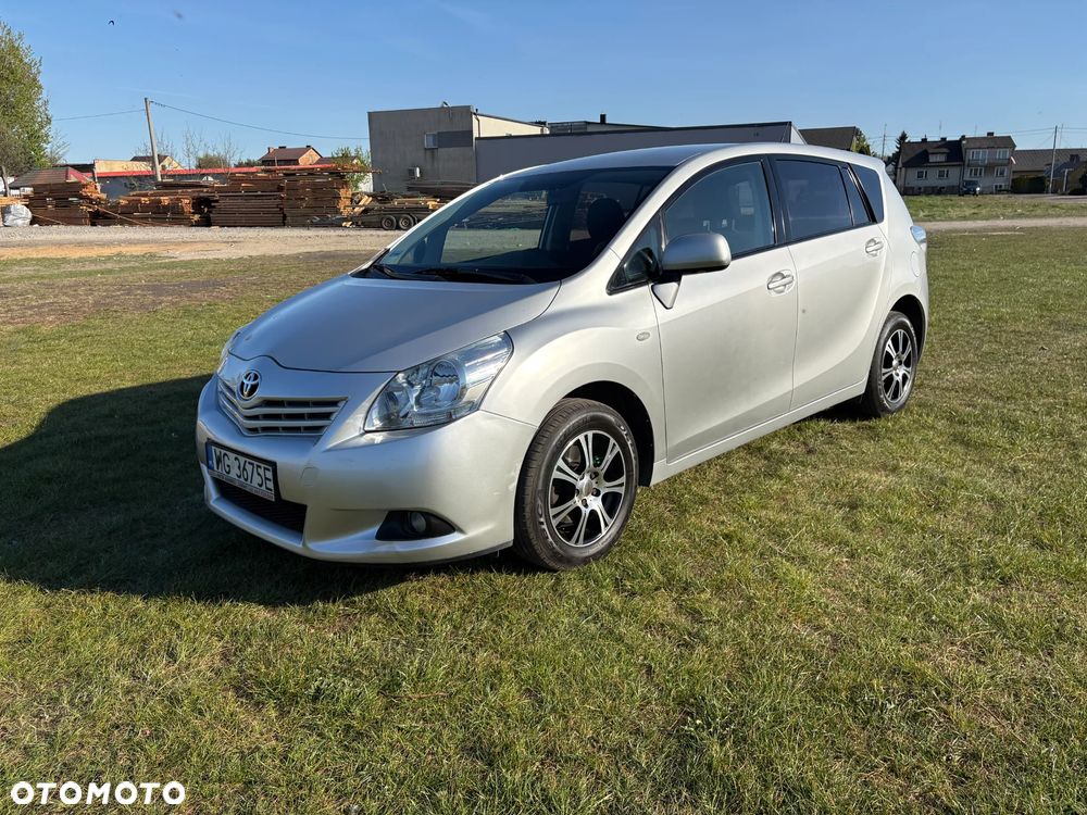 Toyota Verso 1.8 Sol 7os - 4