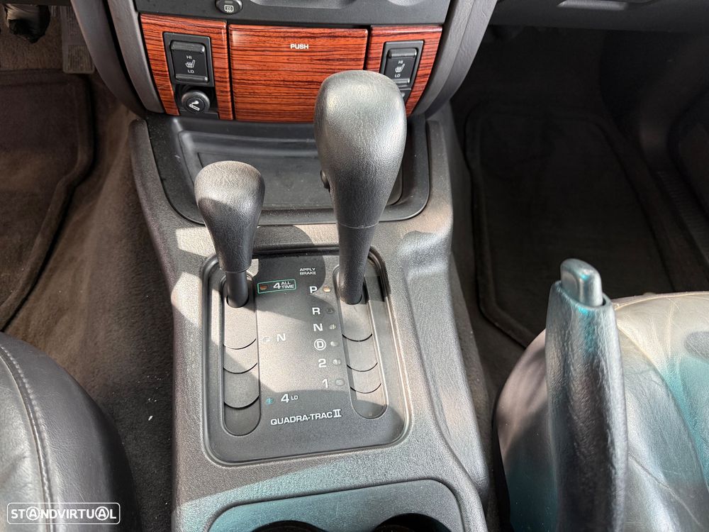 Jeep Grand Cherokee - 9