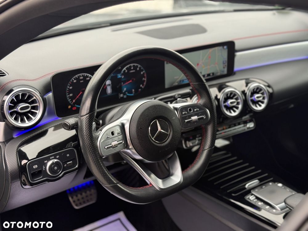 Mercedes-Benz CLA 200 7G-DCT AMG Line - 20