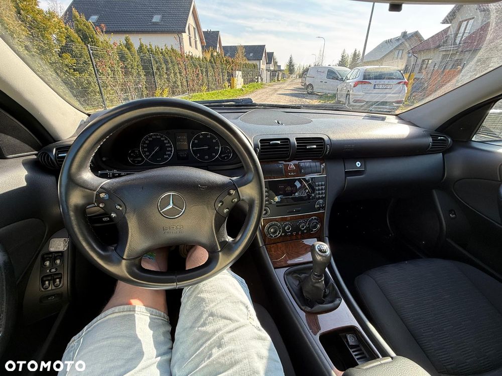 Mercedes-Benz Klasa C 180 Kompressor Classic - 11