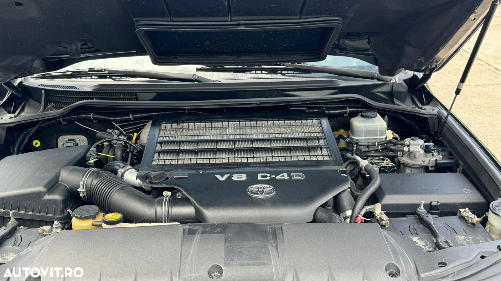 Toyota Land Cruiser V8 4.5 Aut Executive - 8