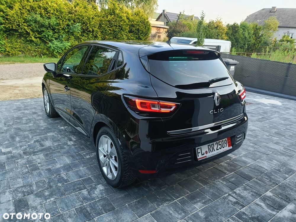Renault Clio 1.2 16V Limited - 36