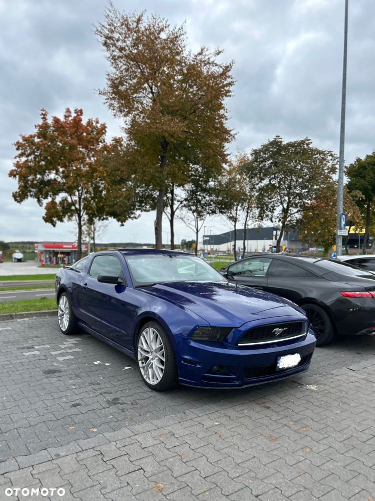 Ford Mustang 3.7 V6 - 1