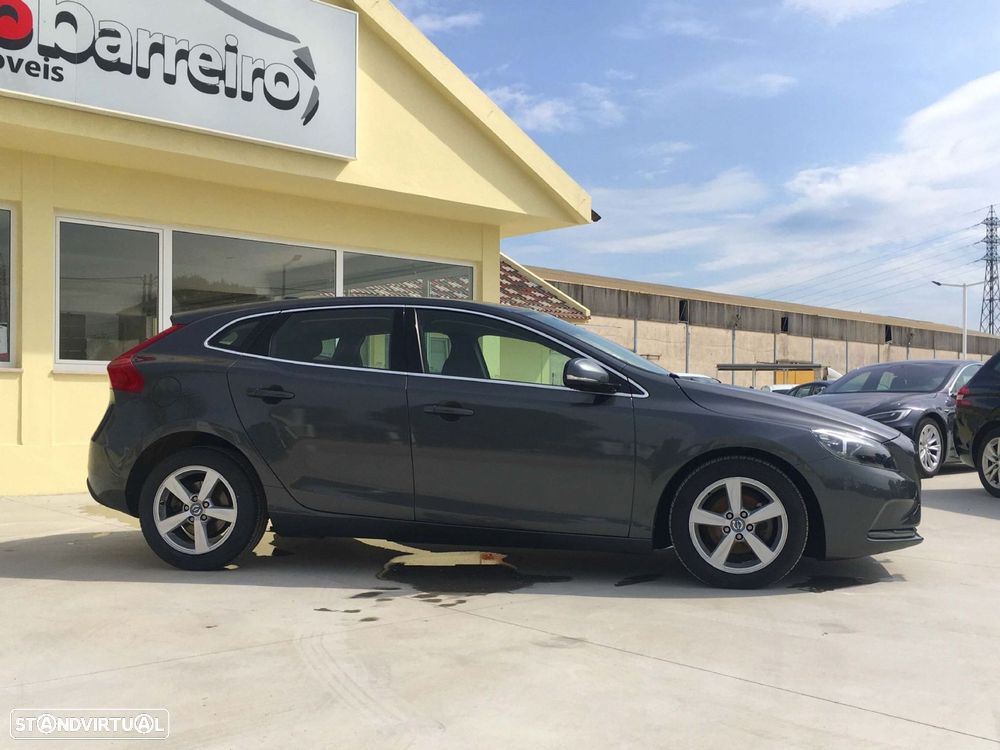 Volvo V40 1.6 D2 Momentum - 5