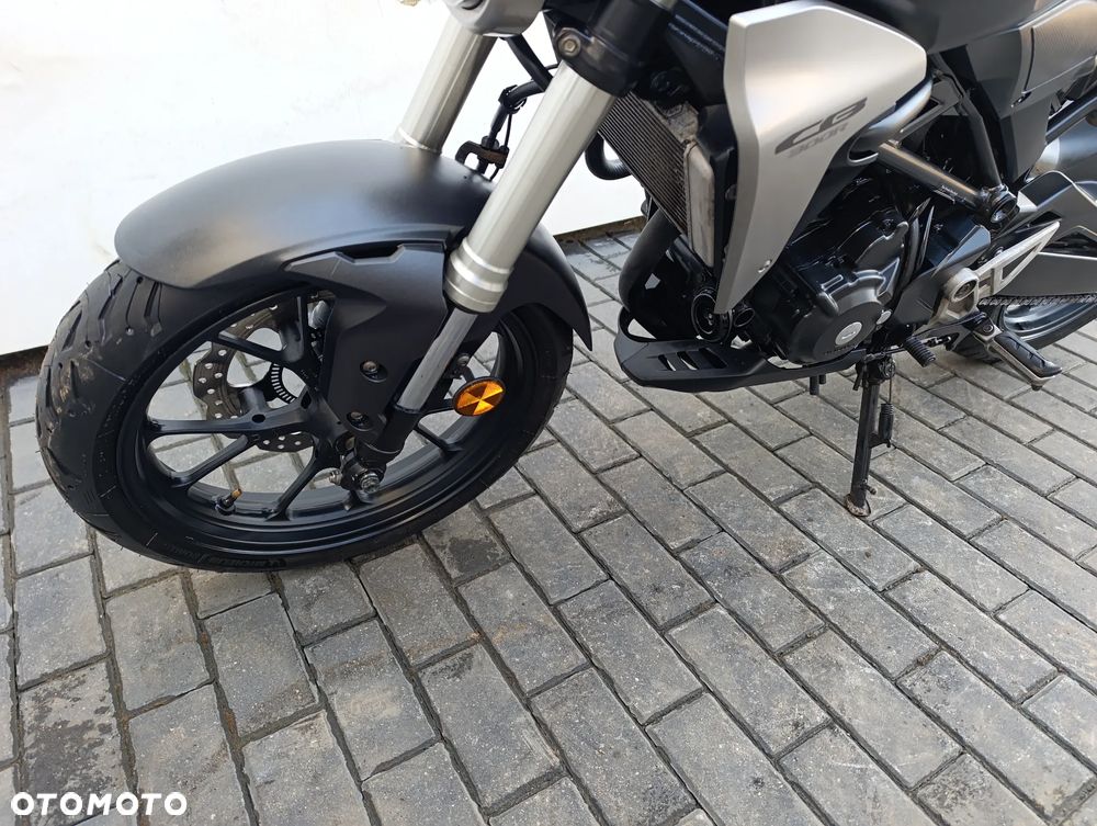 Honda CB - 9