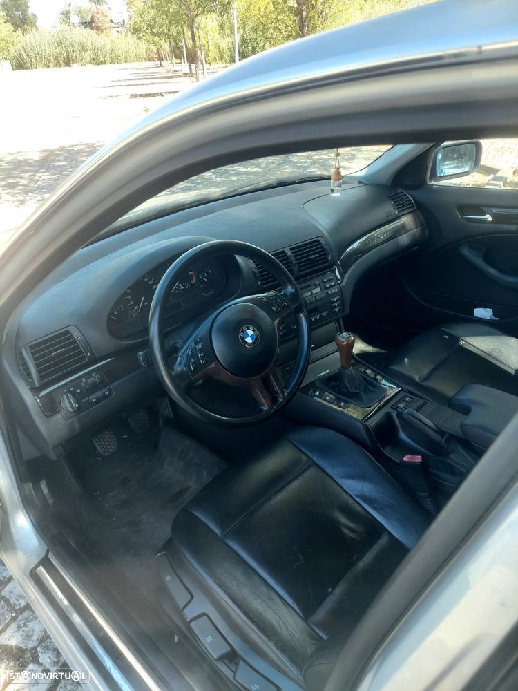 BMW 320 i - 3
