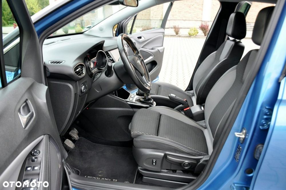 Opel Crossland X - 21