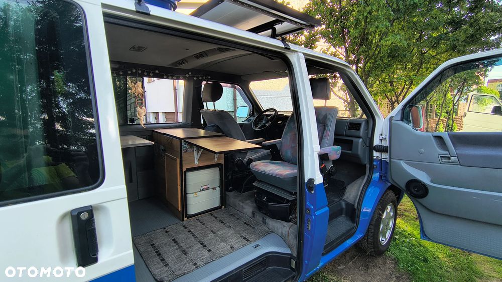 Volkswagen Multivan - 29