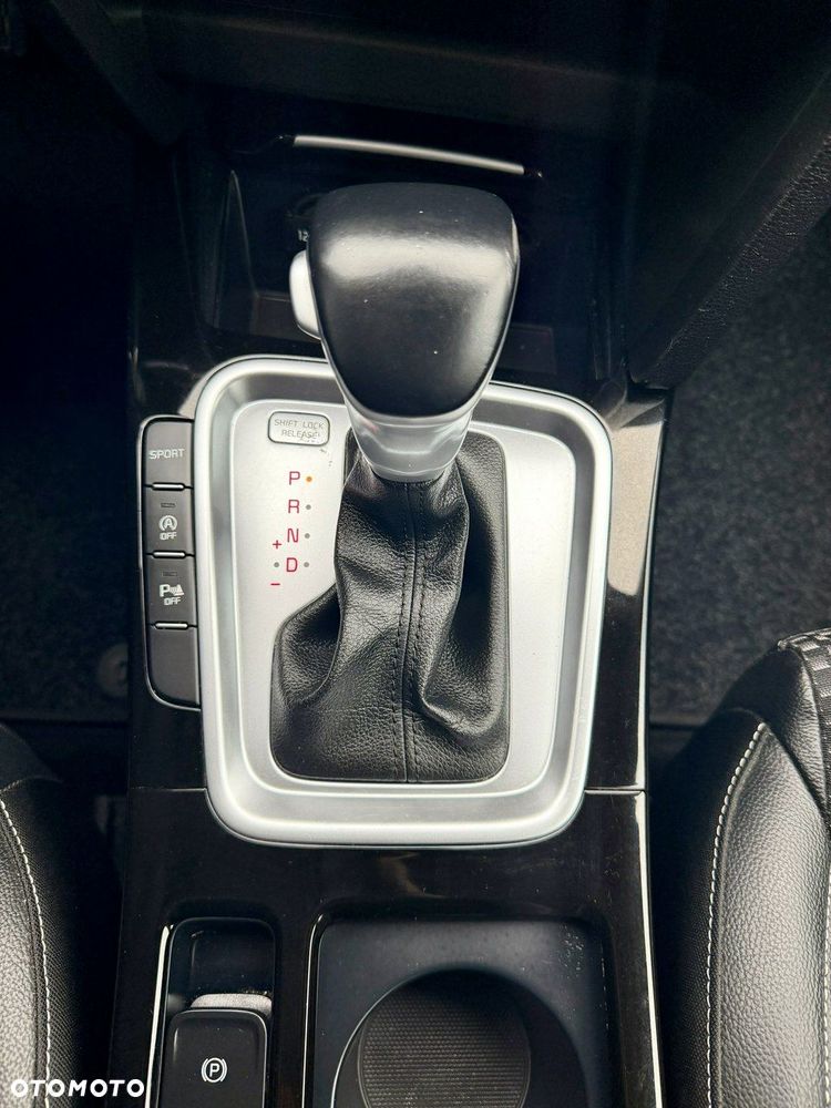 Kia XCeed - 38
