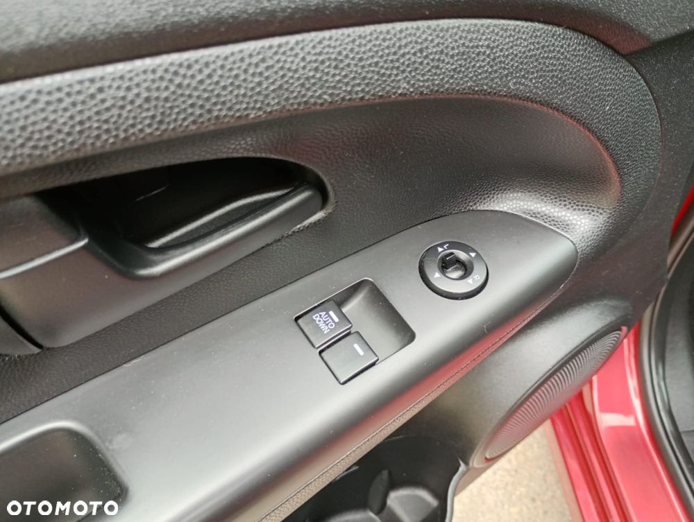Kia Venga 1.4 M - 14
