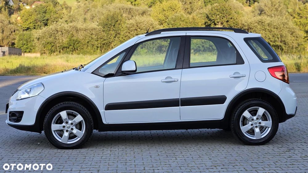 Suzuki SX4 1.6 VVT 4x4 Style - 11