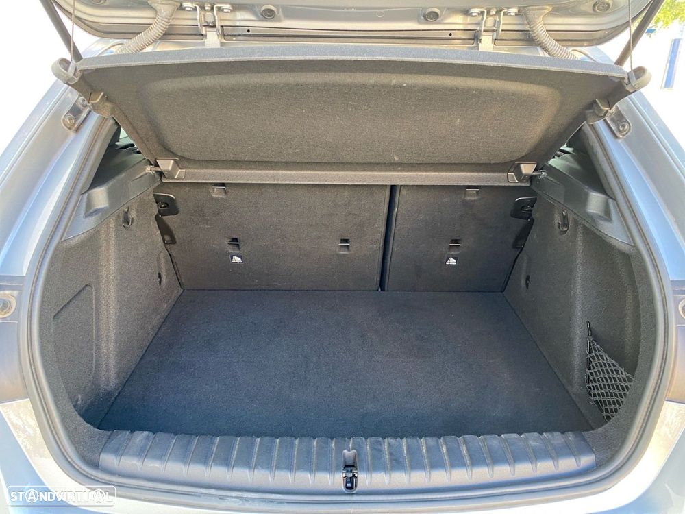 BMW 116 d Pack Desportivo M Auto - 16