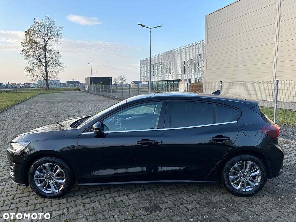 Ford Focus 1.0 EcoBoost Titanium X - 2