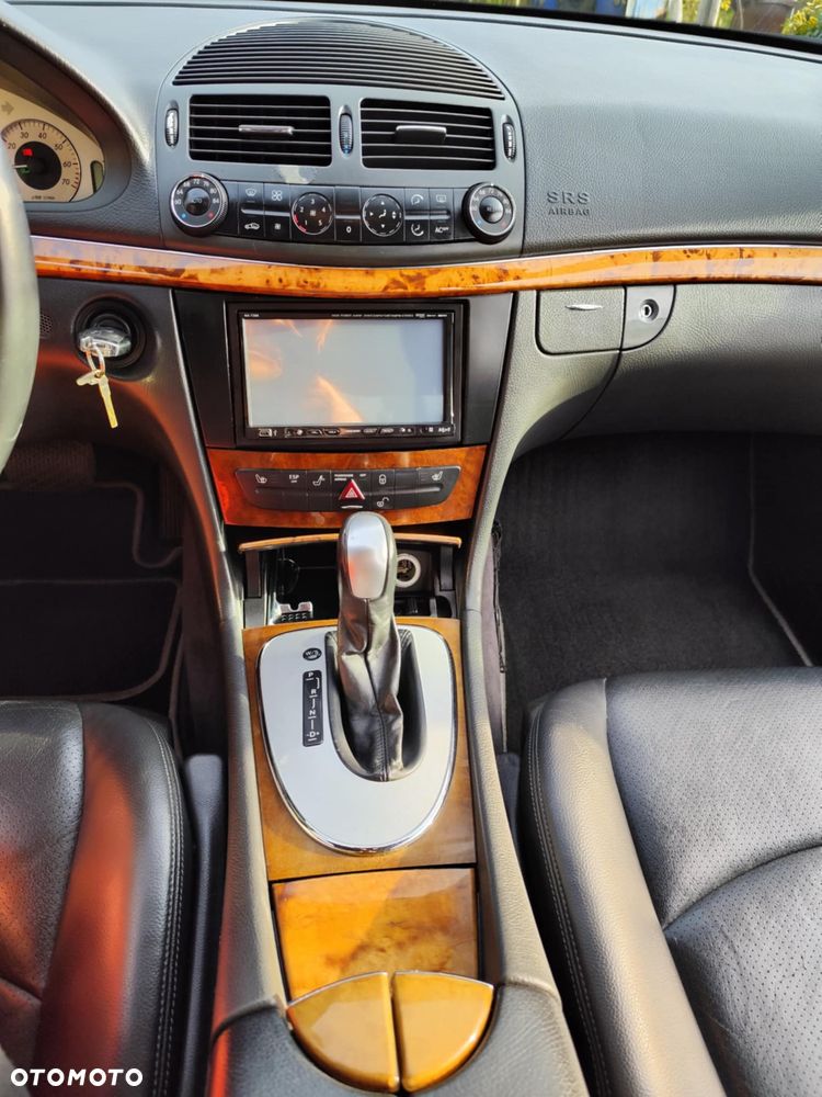 Mercedes-Benz Klasa E 320 Avantgarde - 11