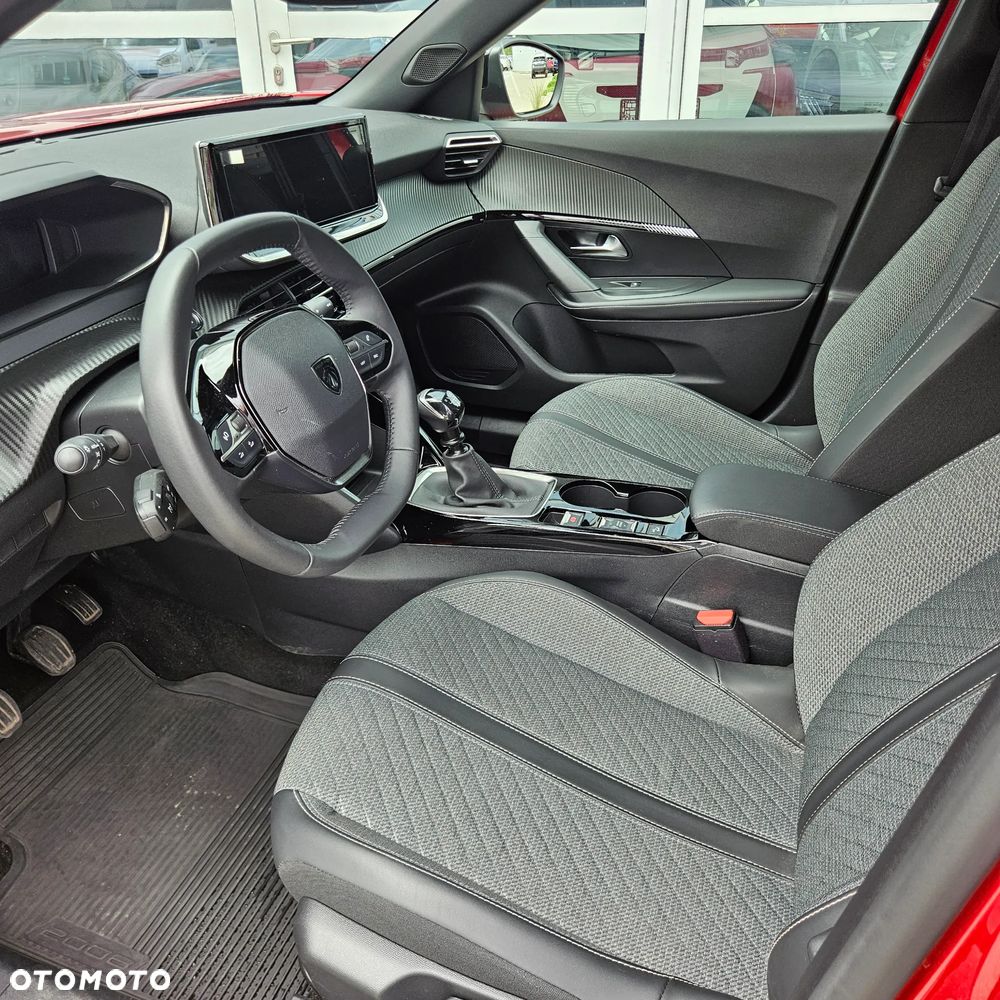 Peugeot 2008 PureTech 100 Allure S&S BVM6 - 9