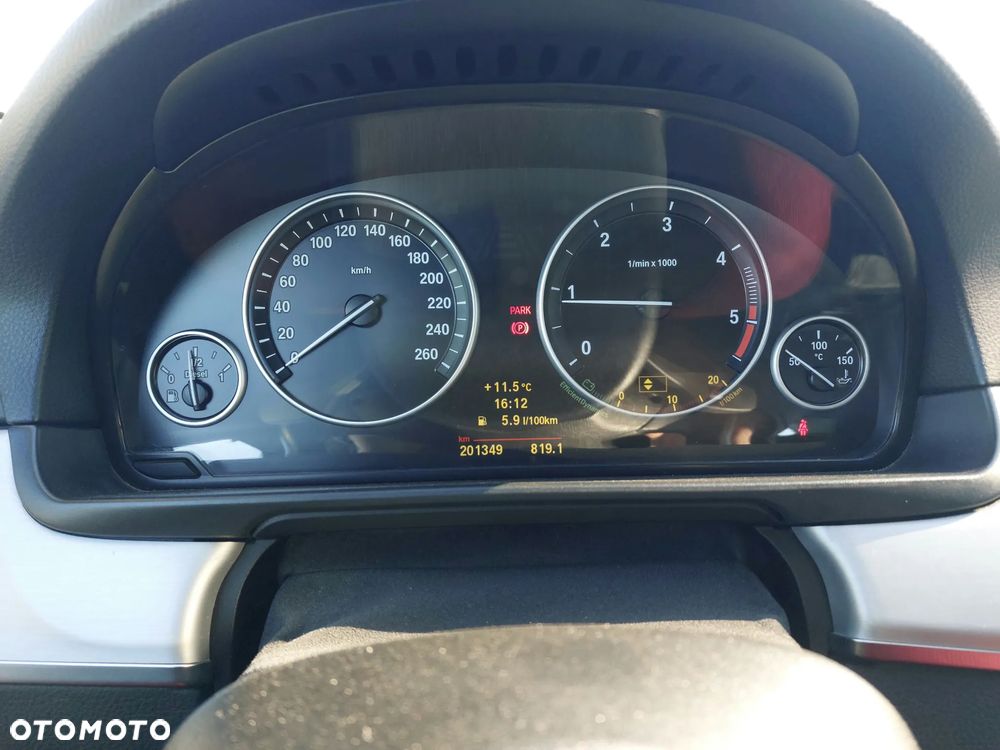 BMW Seria 5 520d - 13
