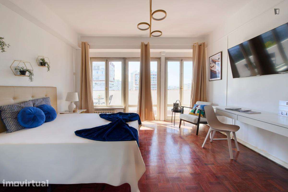 Quarto - localizado em Roma-Areeiro Lisbon - Grande imagem: 2/53