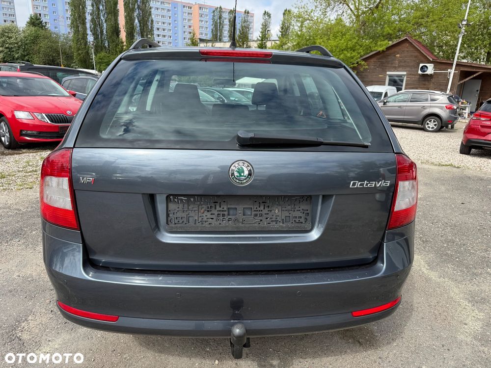 Skoda Octavia 1.6 Team Edition - 8