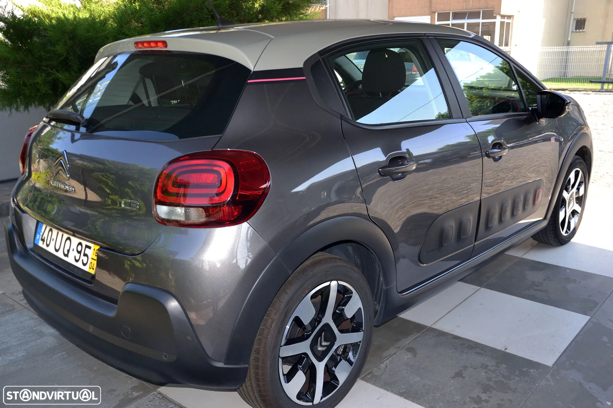 Citroën C3 1.2 PureTech Elle - 4