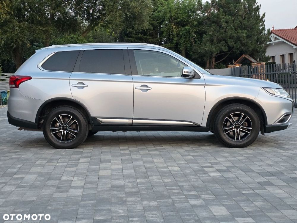 Mitsubishi Outlander - 7