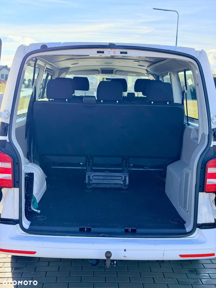 Volkswagen Transporter Kombi L2H1 - 11