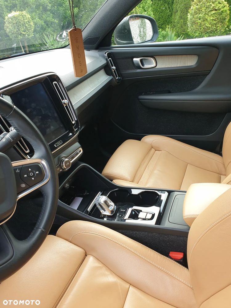 Volvo XC 40 - 4