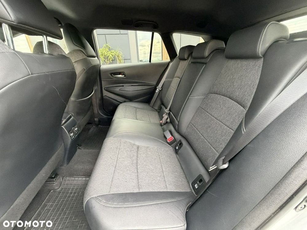 Toyota Corolla 1.8 Hybrid Executive - 10