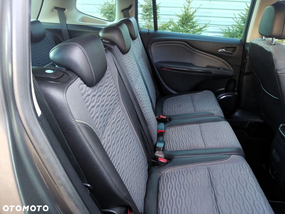 Opel Zafira 2.0 CDTI Cosmo - 26