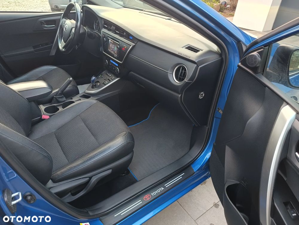 Toyota Auris 1.8 HSD Prestige NAVI - 14