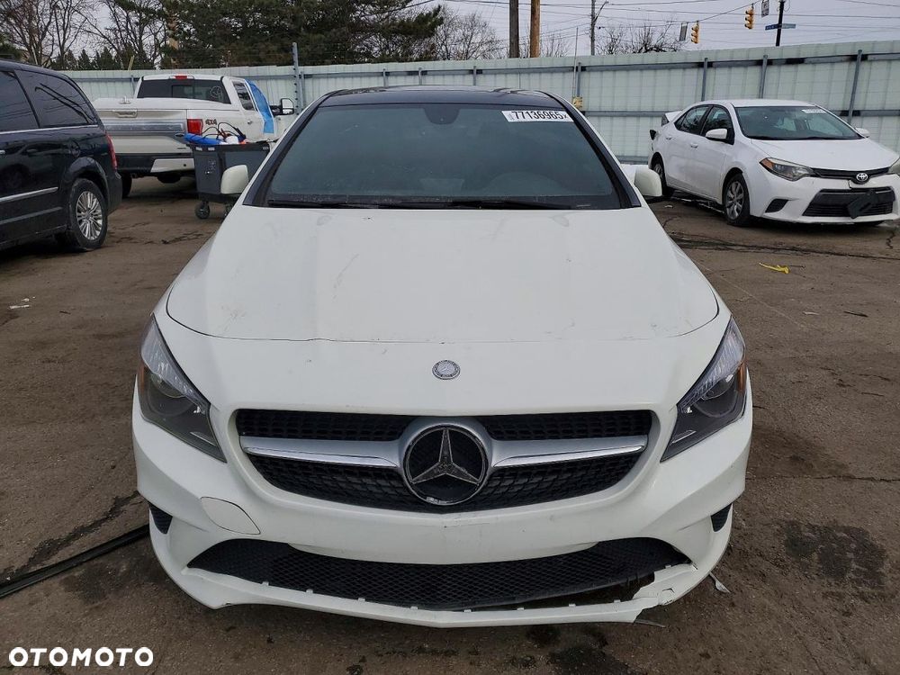 Mercedes-Benz CLA 250 4Matic 7G-DCT Sport - 5
