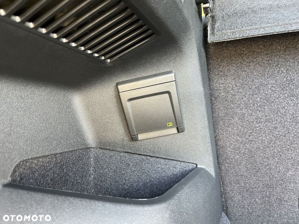 Volkswagen Tiguan - 23