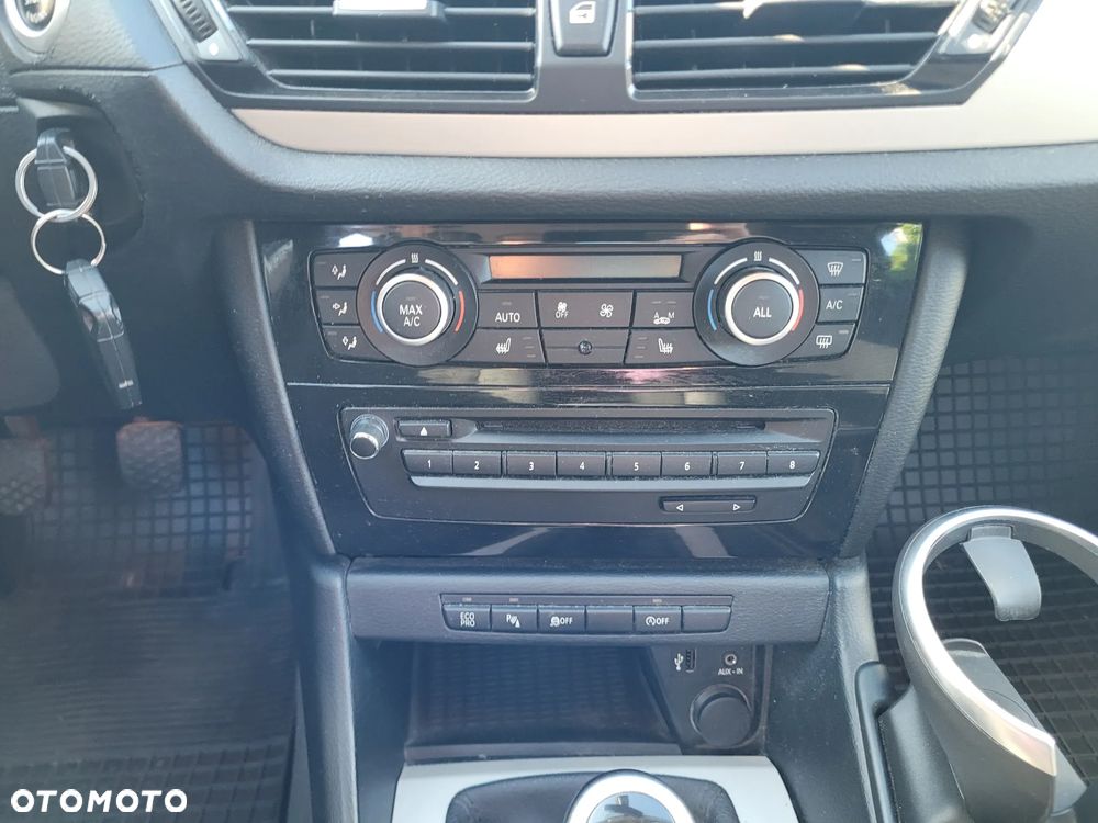 BMW X1 sDrive20d EfficientDynamics - 17