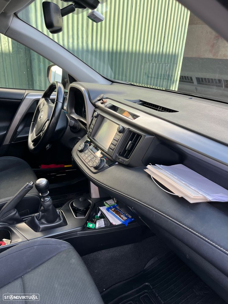 Toyota RAV4 2.0 D-4D Comfort - 12