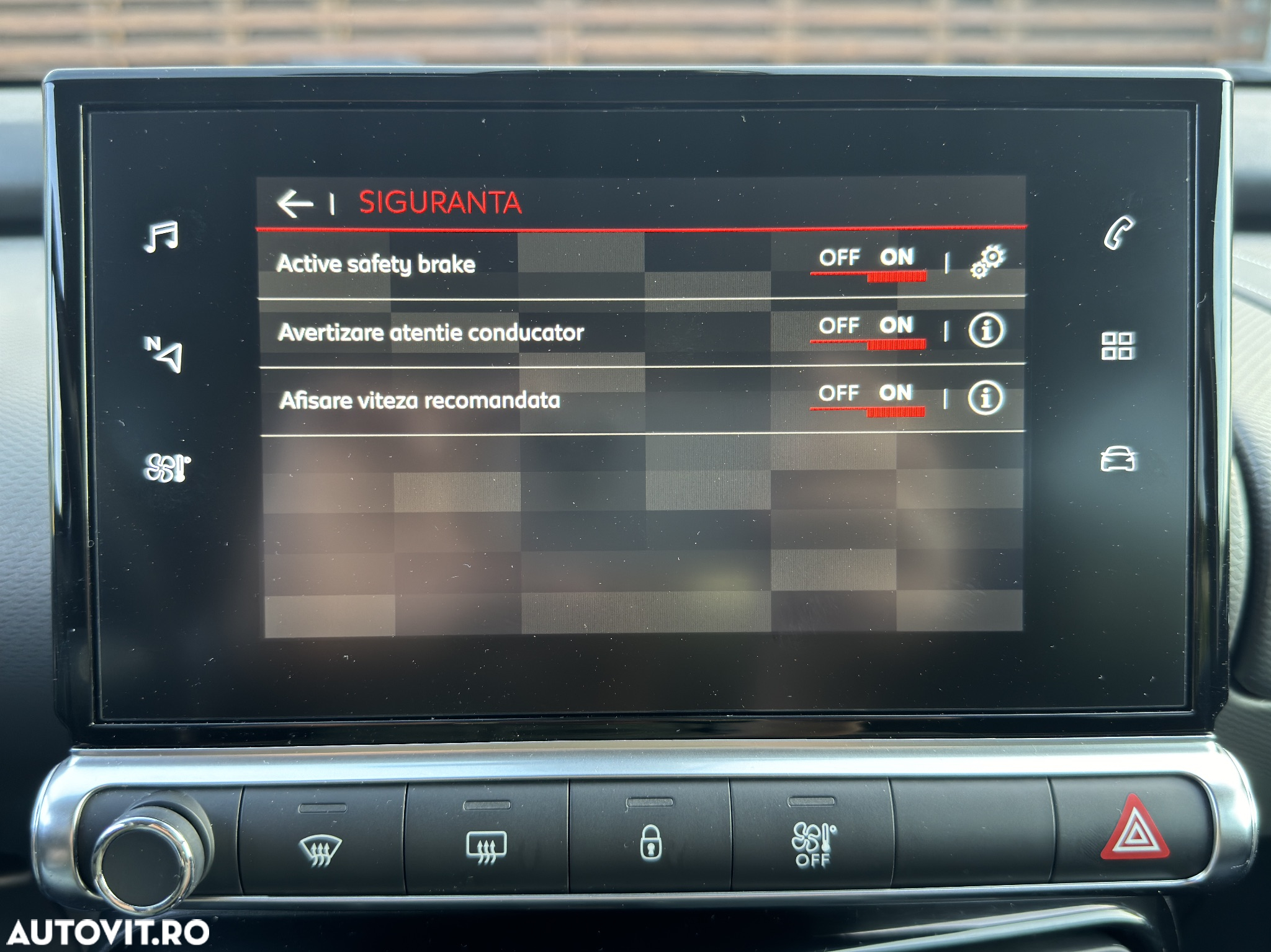 Citroën C4 Cactus BlueHDi 120 Stop&Start EAT6 Shine - 9