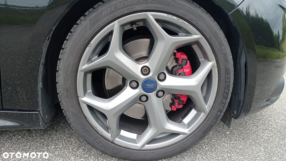 Ford Focus ST - 19