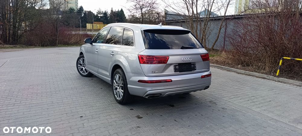 Audi Q7 - 11