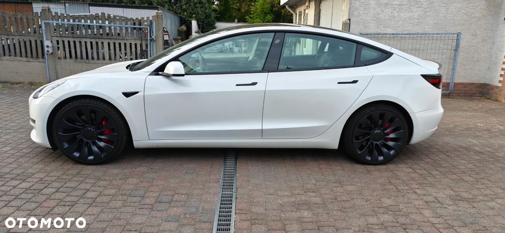 Tesla Model 3 2023 photo 5
