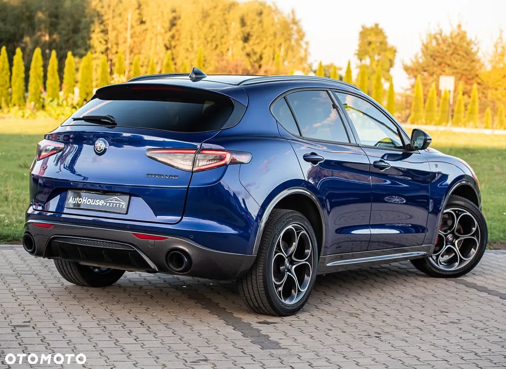 Alfa Romeo Stelvio 2.0 Turbo TI Q4 - 11