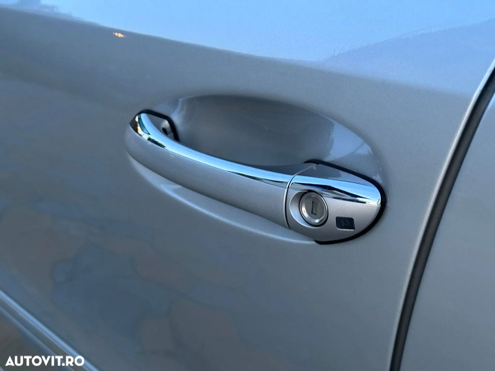 Mercedes-Benz E - 20