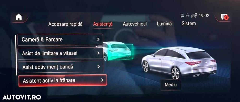 Mercedes-Benz CLA 180 - 35