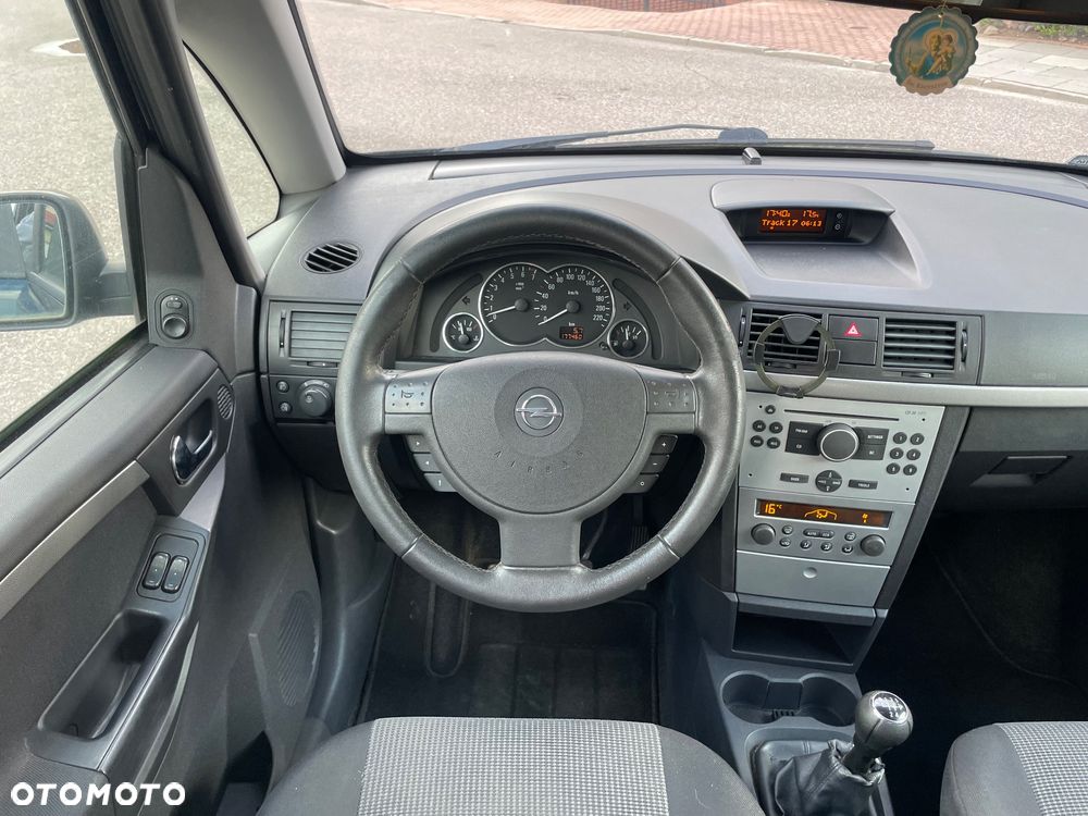 Opel Meriva 1.6 16V Cosmo - 11