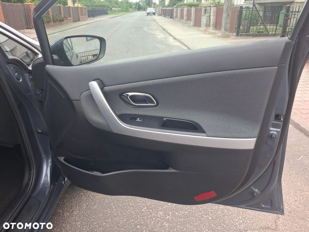 Kia Ceed 1.6 GDI Edition 7 - 11