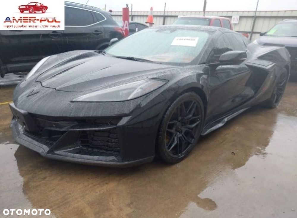 Chevrolet Corvette - 1