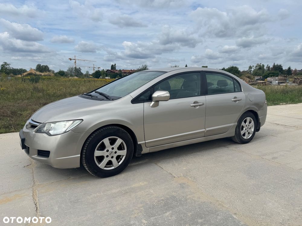 Honda Civic 1.8 Executive - 16